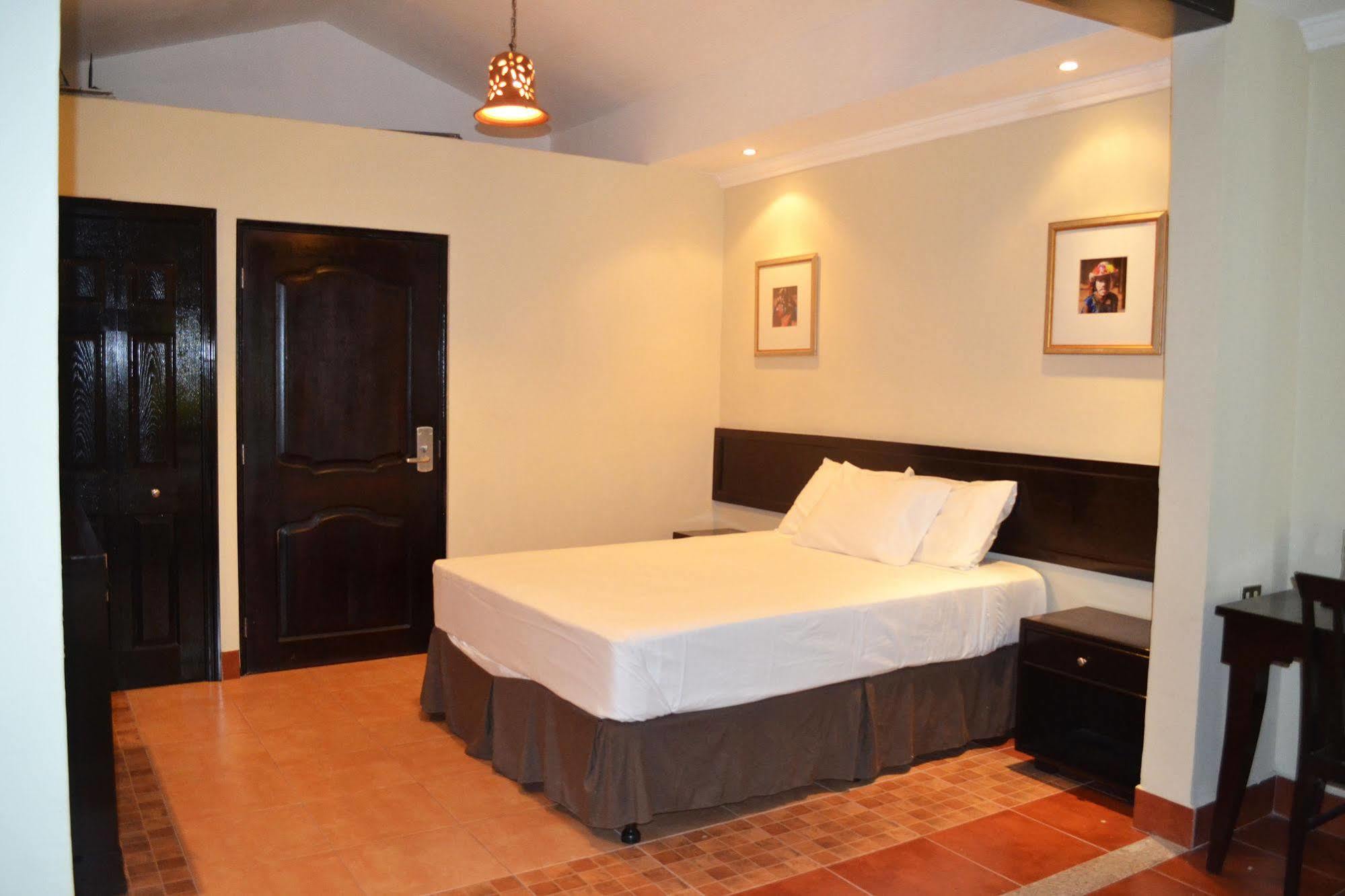Hotel Los Altos Estelí Buitenkant foto