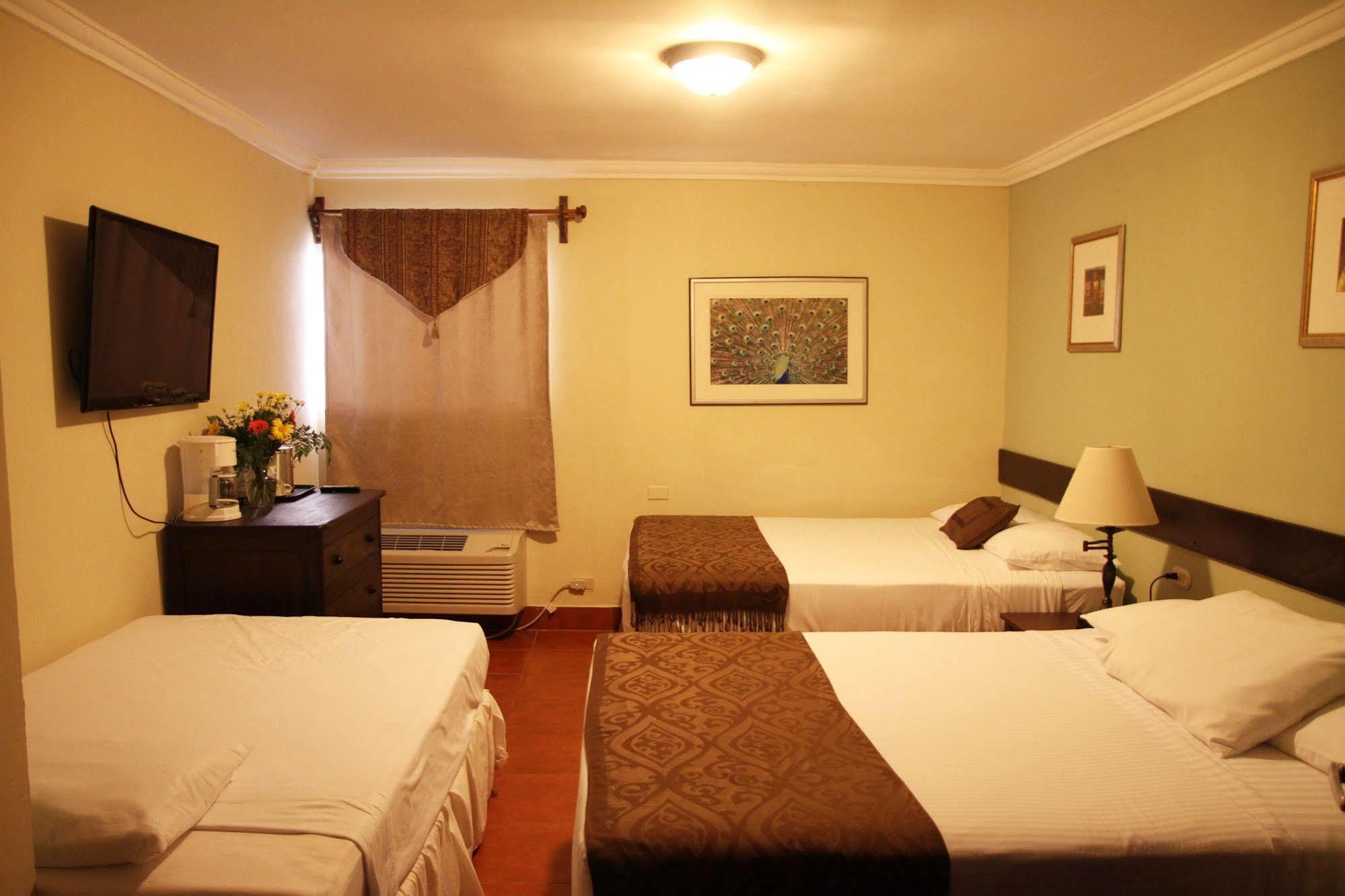 Hotel Los Altos Estelí Buitenkant foto