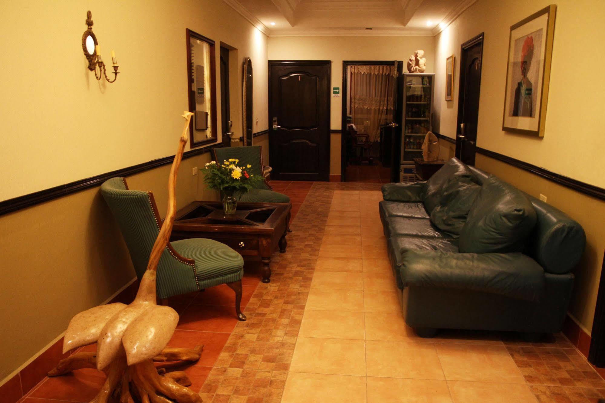 Hotel Los Altos Estelí Buitenkant foto
